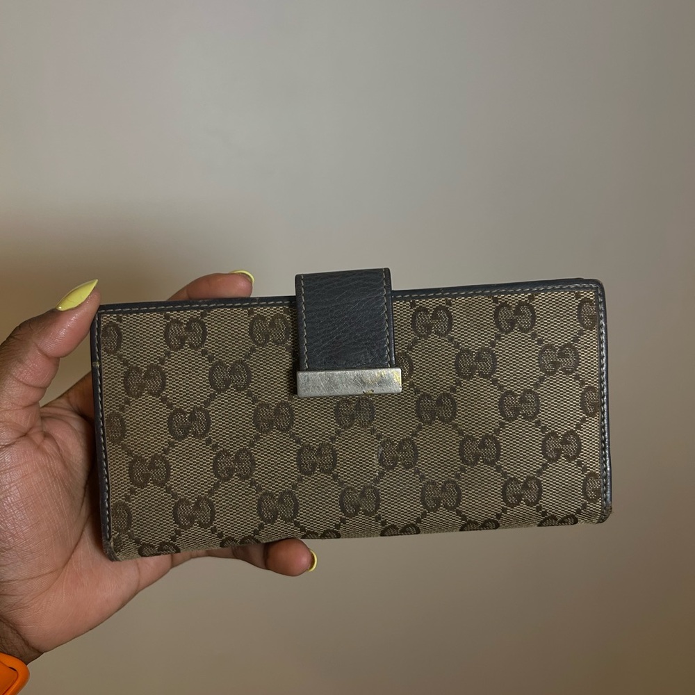 Gucci GG Canvas & Leather Continental Wallet - Picture 9 of 9
